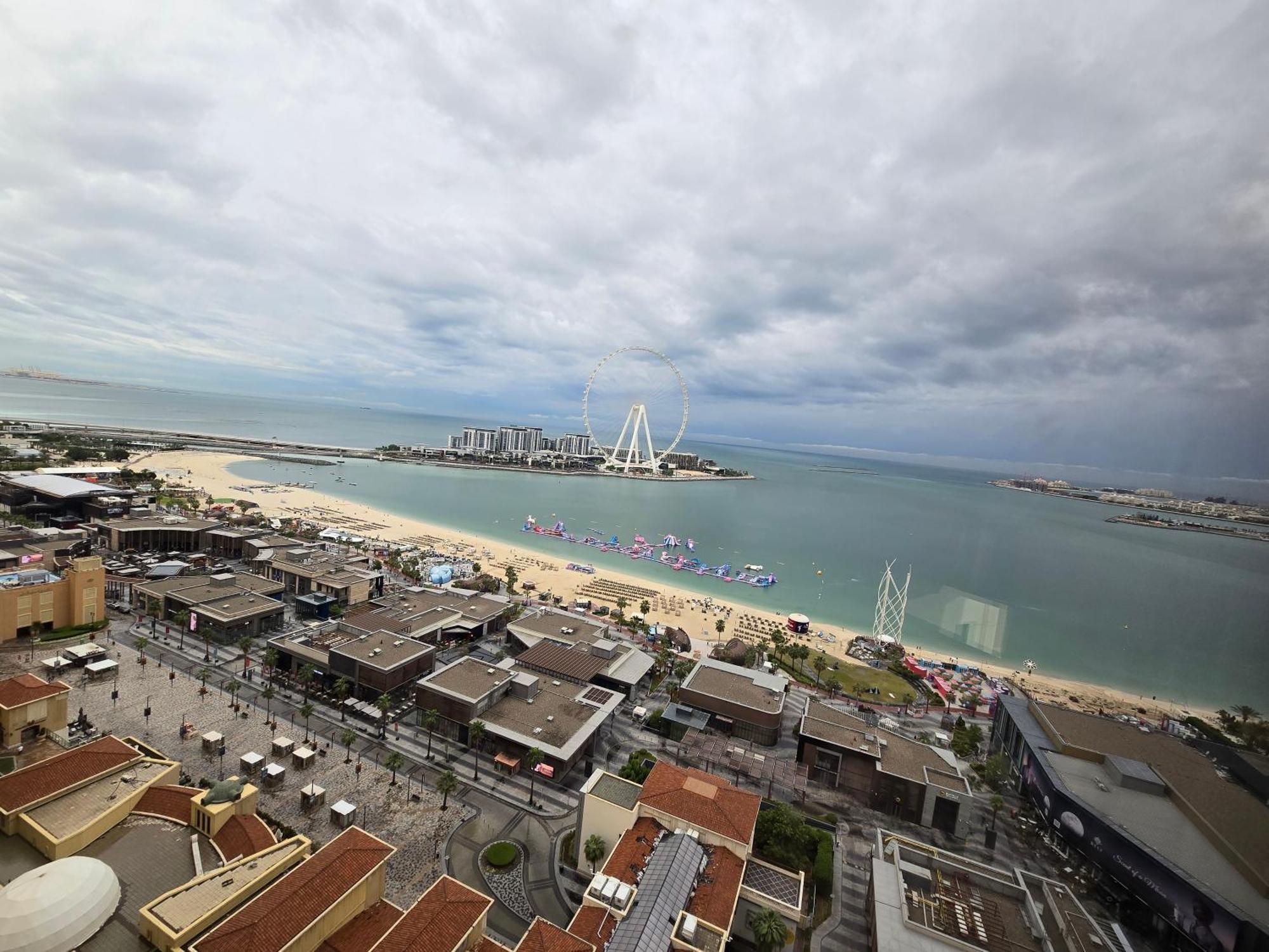 1 World Beach Property, Jbr, Award Winning Hostel, Coliving, Near Metro Dubai Buitenkant foto