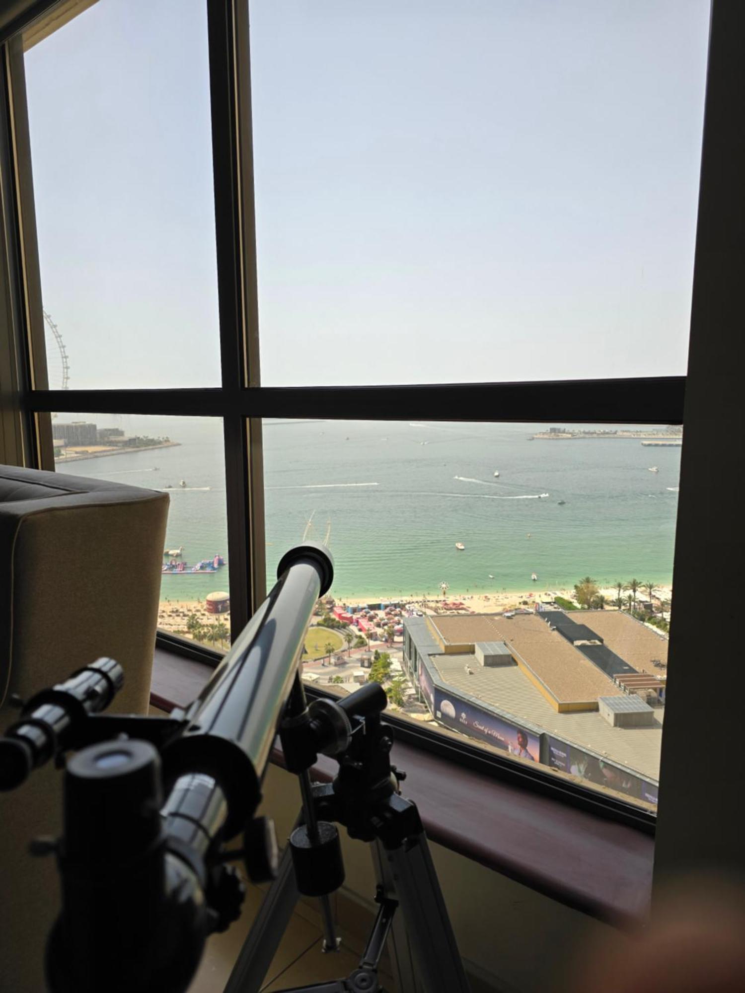 1 World Beach Property, Jbr, Award Winning Hostel, Coliving, Near Metro Dubai Buitenkant foto